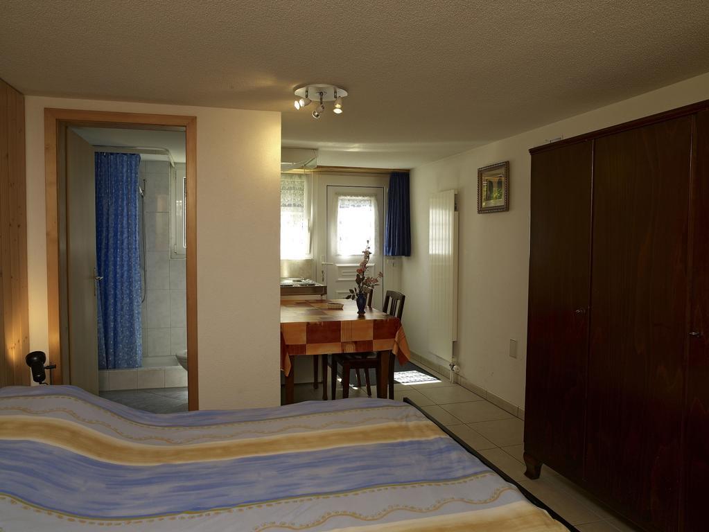 Hotel-Gite Rural A 3 Km De Delemont Courcelon Eksteriør bilde